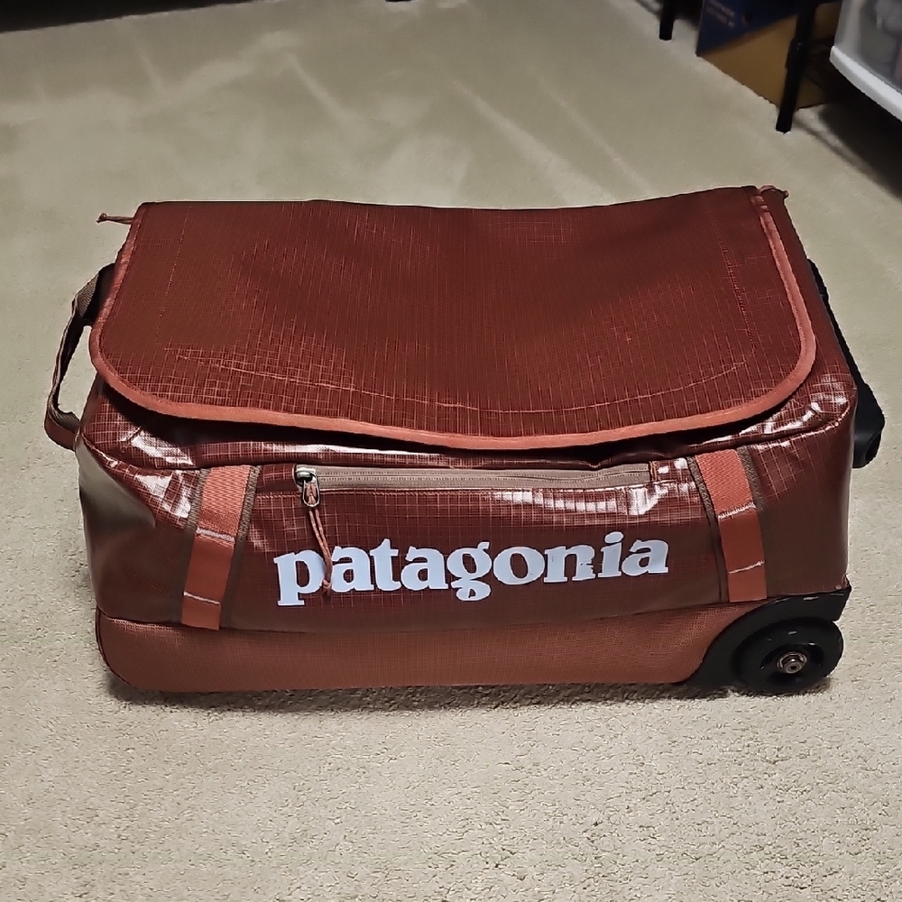 Patagonia Black Hole Wheeled Duffel 40L